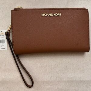 NWT Michael Kors Signature Jet Set Double-Zip Wristlet